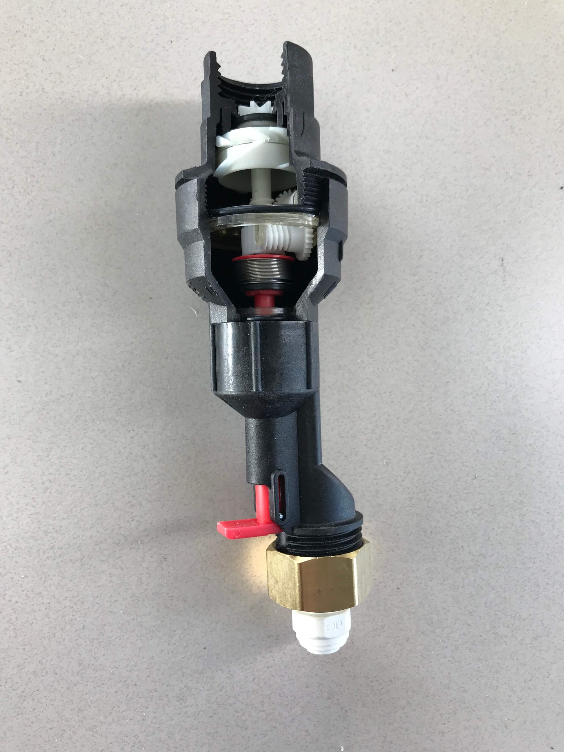 A mechanical inside look of the Water Block. The gears and springs can be seen to better understand how the device works.