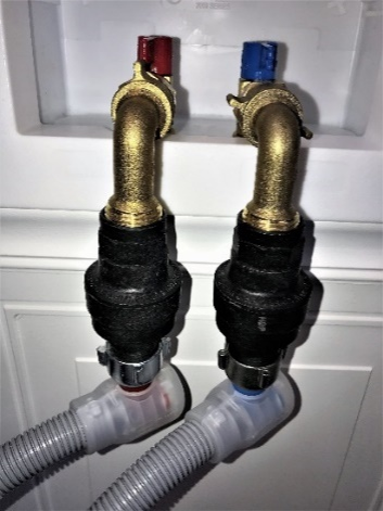 Water Block installed on outlet of washing machine outlet box. Installed prior to the washing machine hoses for complete water flood protection and leaks. Protects water supply lines and washing machine appliance.